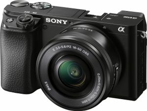Sony Alpha 6100 schwarz mit Objektiv AF E 16-50mm 3.5-5.6 OSS PZ (ILCE-6100LB)