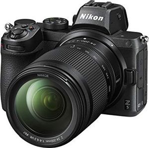 Nikon Z  5 mit Objektiv Z  24-200mm 4.0-6.3 VR (VOA040K004) 